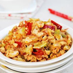 碎米鸡丁的做法[图]
