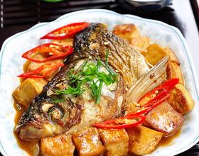 红烧鱼头豆腐[图]
