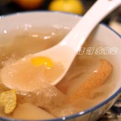 银耳秋梨羹的做法[图]
