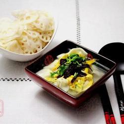 鸡胸蟹腿肉松柳苗大馄饨的做法[图]