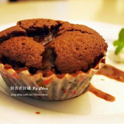 浓郁巧克力软芯蛋糕的做法[图]