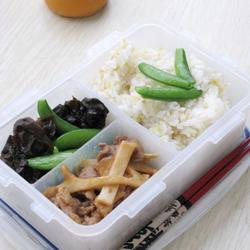 木耳炒甜蜜豆的做法[图]