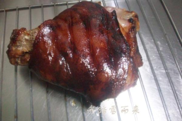 德式烤肘子