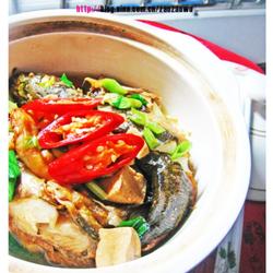 黄骨鱼焖豆腐的做法[图]