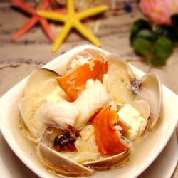 蟹白豆腐海鲜汤的做法[图]