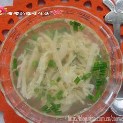 杏鲍菇丝蛋汤的做法[图]