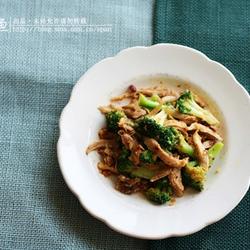 鱼酱鸡肉西兰花的做法[图]