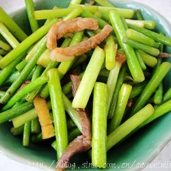 肉丝炒蒜苔的做法[图]