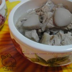 杏鲍菇炖排骨的做法[图]