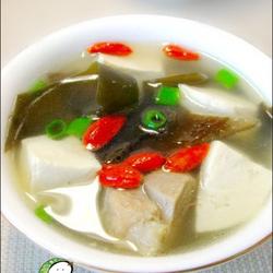 排骨海带豆腐汤的做法[图]