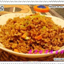 豆豉鲮鱼炒米饭的做法[图]