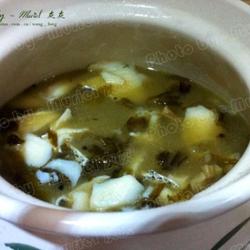 砂锅酸菜鳕鱼的做法[图]