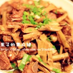 竹笋烧排骨的做法[图]