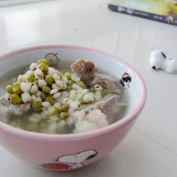 绿豆薏米沙骨汤的做法[图]