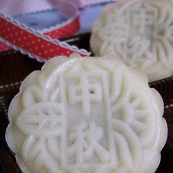 冰皮豆沙月饼的做法[图]