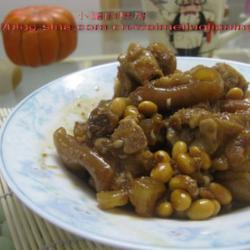 黄豆焖猪手的做法[图]