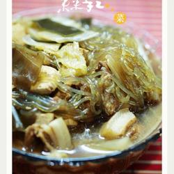 猪肉酸菜炖粉条的做法[图]