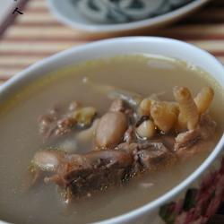 花生眉豆煲鸡脚的做法[图]