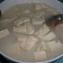 鲫鱼豆腐汤的做法[图]
