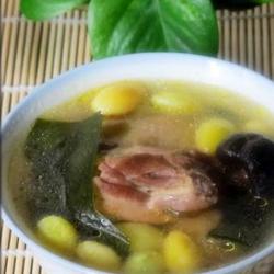 白果炖鸡的做法[图]