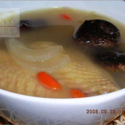 老黄瓜香菇鸡汤的做法[图]