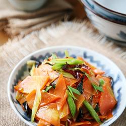 炝炒胡萝卜片的做法[图]