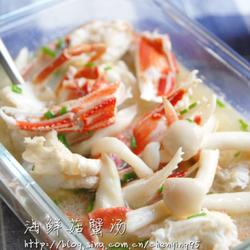 海鲜菇螃蟹汤的做法[图]