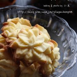 挤花原味曲奇的做法[图]