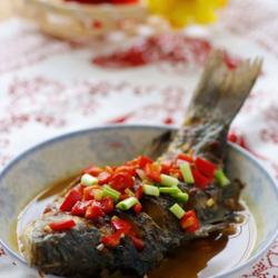 酱烧鲫鱼的做法[图]