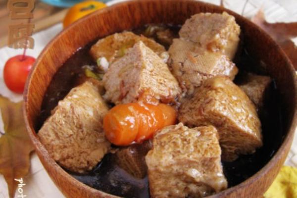 炖冻豆腐