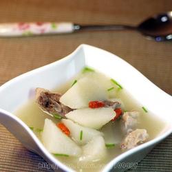枸杞山药煲龙骨的做法[图]