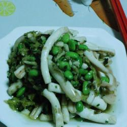 鱿鱼炒毛豆子的做法[图]