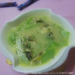 碧绿鱼汤的做法[图]