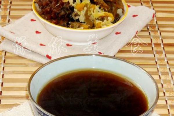 夏枯草菊花桑叶茶