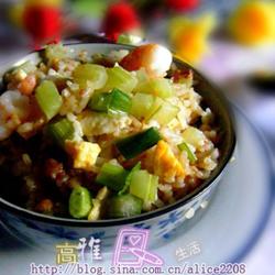 芹菜虾仁鸡蛋炒饭的做法[图]