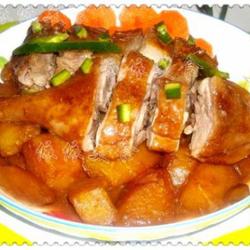南乳土豆焖鸭腿的做法[图]