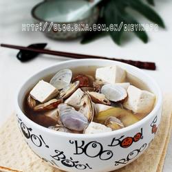 龙井蛤蜊豆腐汤的做法[图]