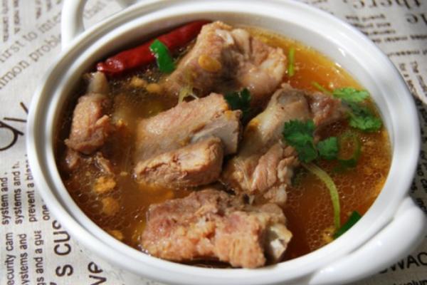黄豆酱炖排骨