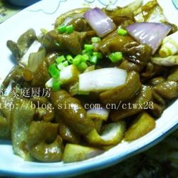 洋葱炒大肠的做法[图]