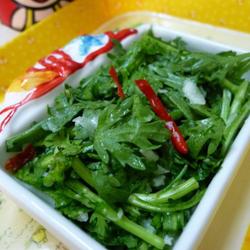 生拌茼蒿的做法[图]