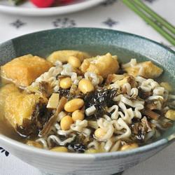 雪菜豆泡面的做法[图]