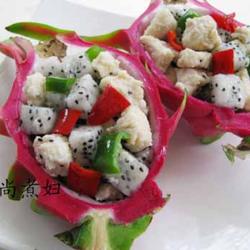 火龙果炒鸡丁的做法[图]