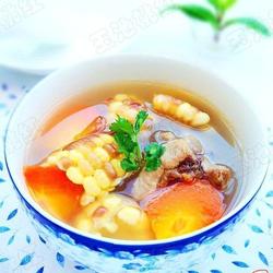 玉米胡萝卜煲脊骨汤的做法[图]