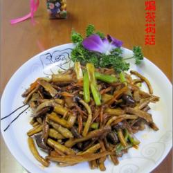 干煸茶树菇的做法[图]