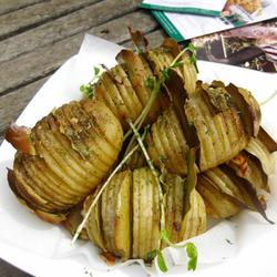 瑞典月桂烤土豆的做法[图]