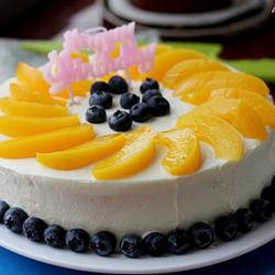 黄桃蓝莓裱花蛋糕的做法[图]