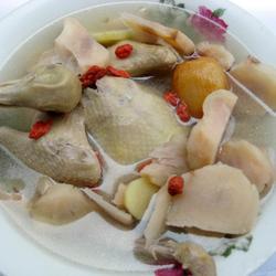 鲜土茯苓乳鸽汤的做法[图]