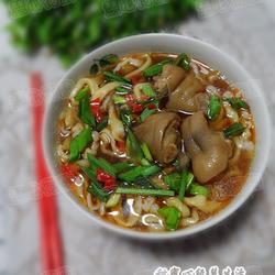 麻香猪手双色手擀面的做法[图]