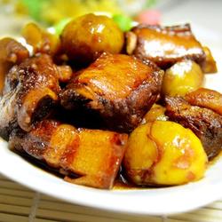 栗子焖肉的做法[图]