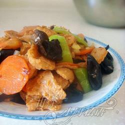 木耳炒肉的做法[图]